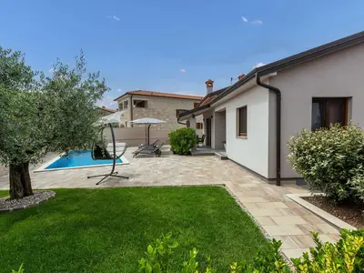 Villa für 6 Personen (105 m²) in Sveti Lovreč 10/10