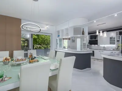 Villa für 12 Personen (309 m²) in Sveti Lovreč Pazenatički 7/10
