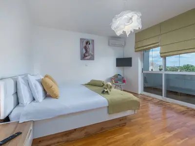 Villa für 12 Personen (309 m²) in Sveti Lovreč Pazenatički 10/10