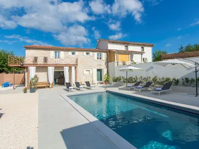 Villa für 8 Personen (135 m²) in Sveti Lovreč Pazenatički 3/10