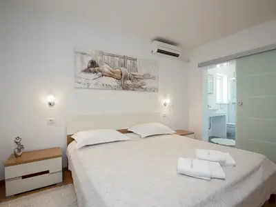Villa für 8 Personen (135 m²) in Sveti Lovreč Pazenatički 9/10