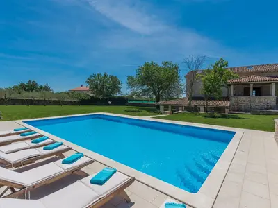 Villa für 10 Personen (320 m²) in Sveti Lovreč 6/10