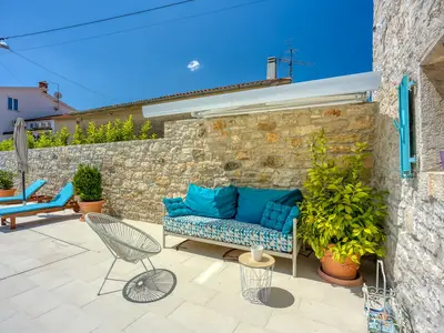 Villa für 6 Personen (200 m²) in Sveti Lovreč Pazenatički 7/10