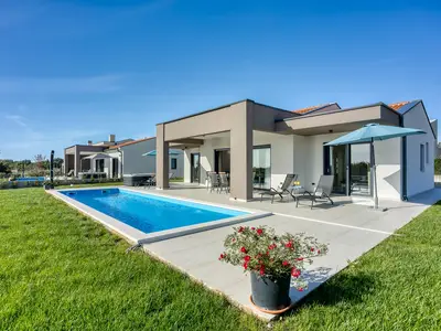 Villa für 4 Personen (120 m²) in Sveti Lovreč 1/10