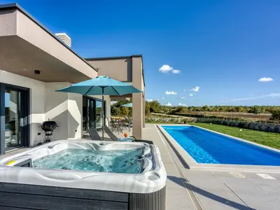 Villa für 4 Personen (120 m²) in Sveti Lovreč 3/10