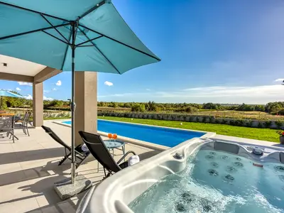 Villa für 4 Personen (120 m²) in Sveti Lovreč 5/10