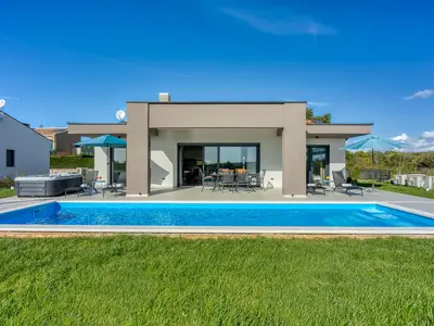 Villa für 4 Personen (120 m²) in Sveti Lovreč 6/10