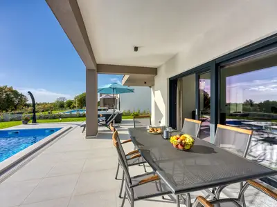Villa für 4 Personen (120 m²) in Sveti Lovreč 7/10