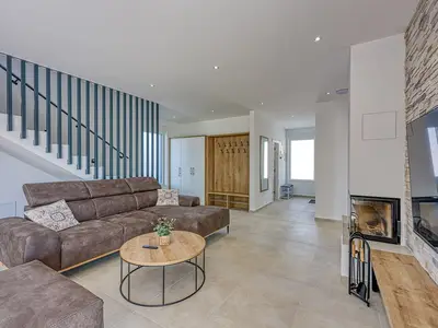 Villa für 8 Personen (200 m²) in Sveti Lovreč Pazenatički 5/10