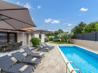 Villa für 6 Personen (105 m²) in Sveti Lovreč 4/10