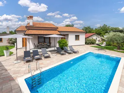 Villa für 6 Personen (105 m²) in Sveti Lovreč 6/10