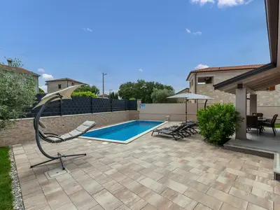 Villa für 6 Personen (105 m²) in Sveti Lovreč 8/10