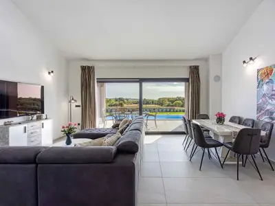 Villa für 4 Personen (120 m²) in Sveti Lovreč 1/10