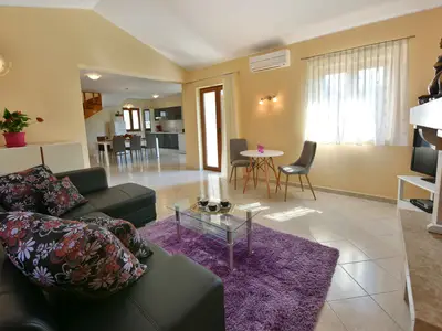 Villa für 6 Personen (115 m²) in Sveti Lovreč 10/10