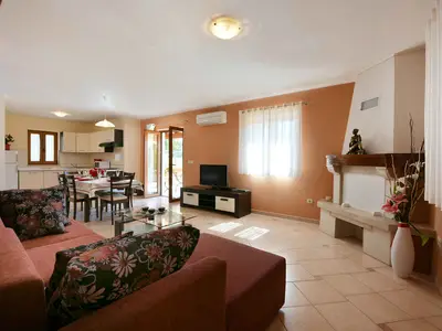 Villa für 6 Personen (115 m²) in Sveti Lovreč 6/10