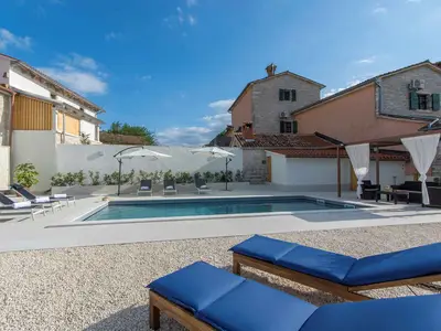 Villa für 8 Personen (135 m²) in Sveti Lovreč Pazenatički 5/10