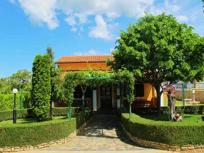 Villa für 6 Personen (90 m²) in Sveti Petar U Sumi 7/10