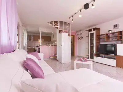 Villa für 6 Personen (90 m²) in Sveti Petar U Sumi 9/10
