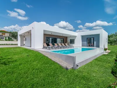 Villa für 6 Personen (210 m²) in Sveti Petar U Sumi 2/10