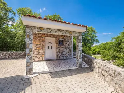 Villa für 8 Personen (120 m²) in Dobrinj 9/10