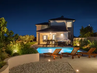 Villa für 8 Personen (250 m²) in Svetvinčenat 2/10