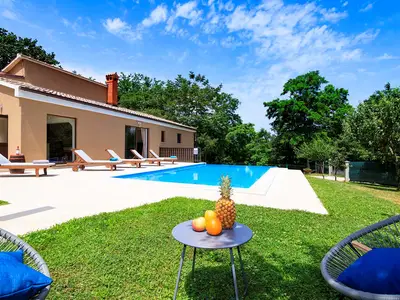 Villa für 10 Personen (205 m²) in Svetvinčenat 1/10