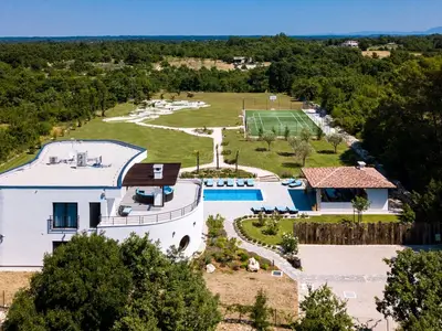Villa für 14 Personen (500 m²) in Svetvinčenat 6/10