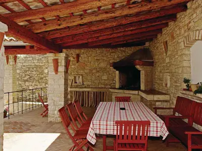 Villa für 9 Personen (175 m²) in Svetvinčenat 2/10