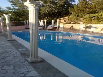 PoolOfHouse