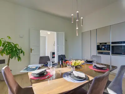 Küche und Essbereich