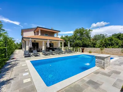 Villa für 8 Personen (240 m²) in Tar 2/10