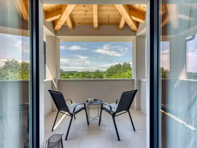 Villa für 8 Personen (240 m²) in Tar 9/10