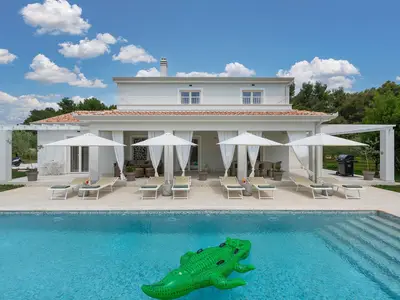Villa für 8 Personen (170 m²) in Tar 4/10
