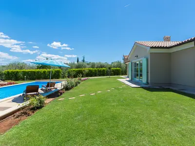 Villa für 10 Personen (380 m²) in Tar 3/10