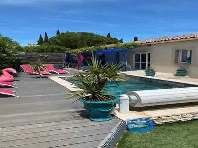 PoolOfHouse