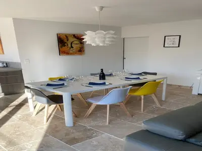 DiningRoom