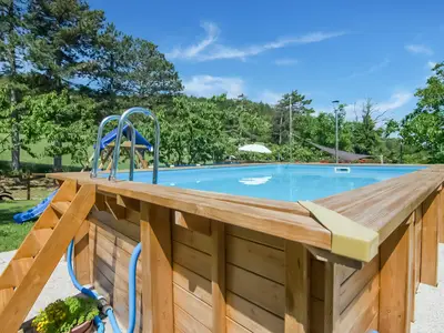 PoolOfHouse