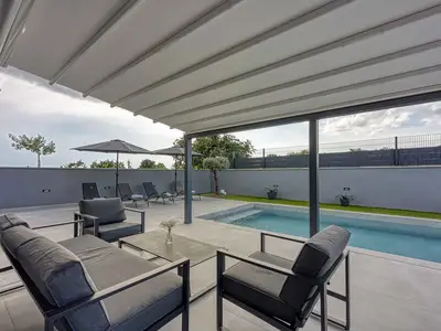Villa für 4 Personen (70 m²) in Tinjan 5/10