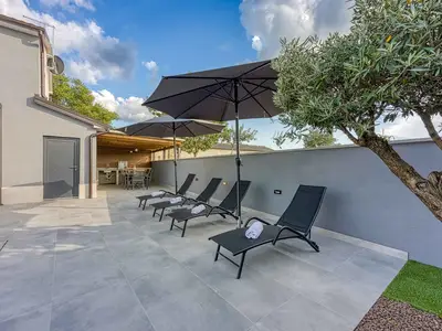 Villa für 4 Personen (70 m²) in Tinjan 9/10
