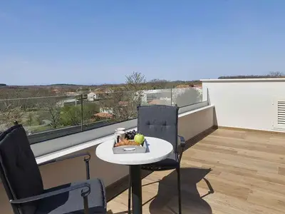 Villa für 8 Personen (240 m²) in Tinjan 2/10