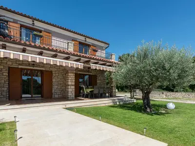 Villa für 8 Personen (260 m²) in Tinjan 7/10