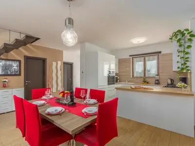 Villa für 8 Personen (130 m²) in Tinjan 10/10
