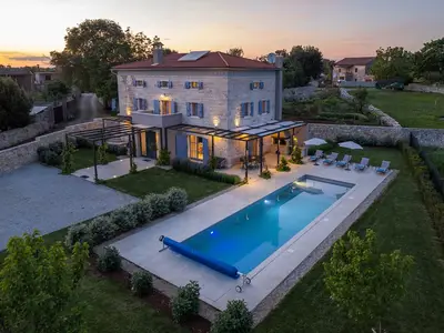 Villa für 10 Personen (240 m²) in Tinjan 2/10