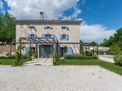 Villa für 10 Personen (240 m²) in Tinjan 7/10