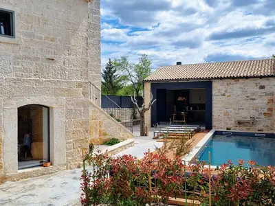 Villa für 8 Personen (200 m²) in Tinjan 4/10