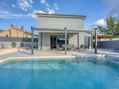 Villa für 4 Personen (70 m²) in Tinjan 2/10