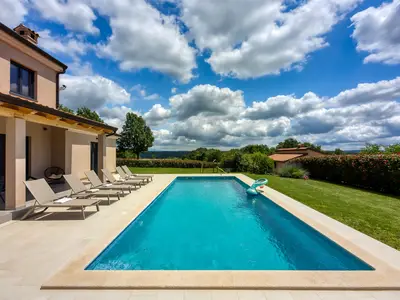 Villa für 6 Personen (170 m²) in Tinjan 6/10
