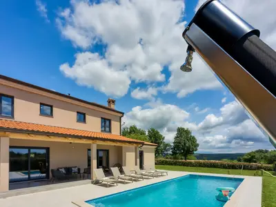 Villa für 6 Personen (170 m²) in Tinjan 7/10