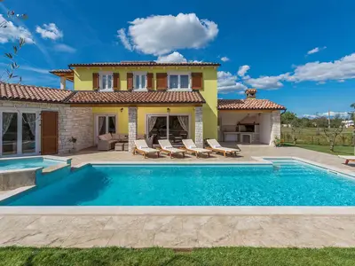 Villa für 8 Personen (240 m²) in Tinjan 5/10