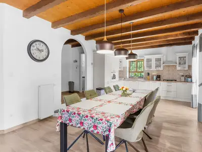 Villa für 8 Personen (260 m²) in Tinjan 10/10